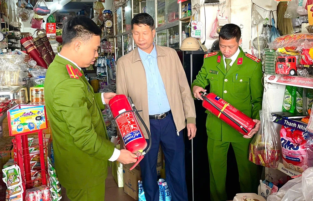 Tăng cường kiểm tra công tác phòng cháy tại các đơn vị, cơ sở sản xuất kinh doanh